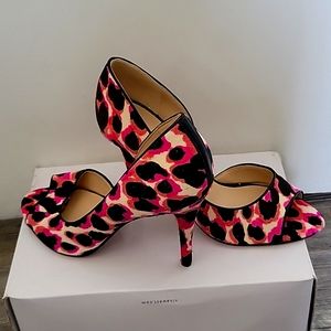 Multi color heel